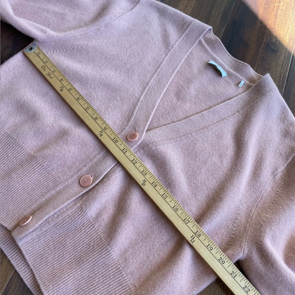 Sandro Paris 100% Wool Puff Sleeve 3 Button Deep V-Neck Cardigan Pink - Picture 7 of 10